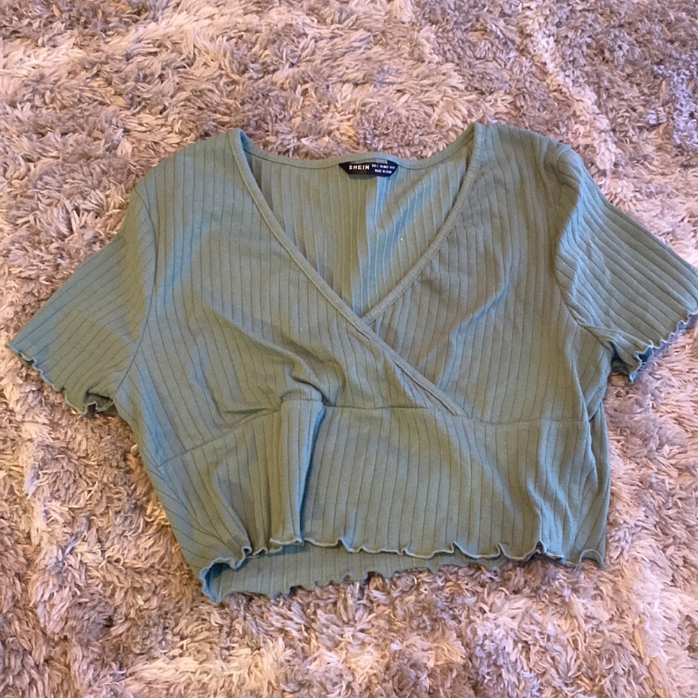 crop top